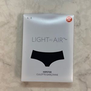 NWT Lululemon Light as Air Hipster panty Size M